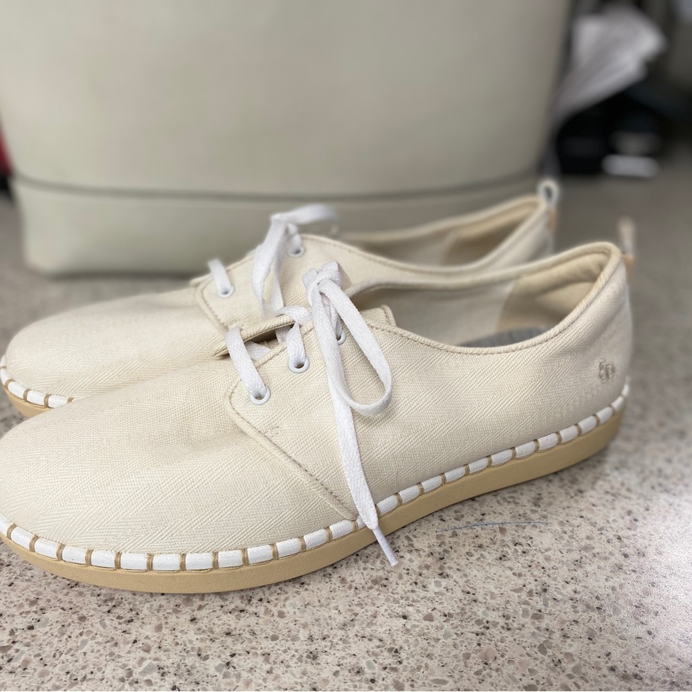 Cloudsteppers by Clarks